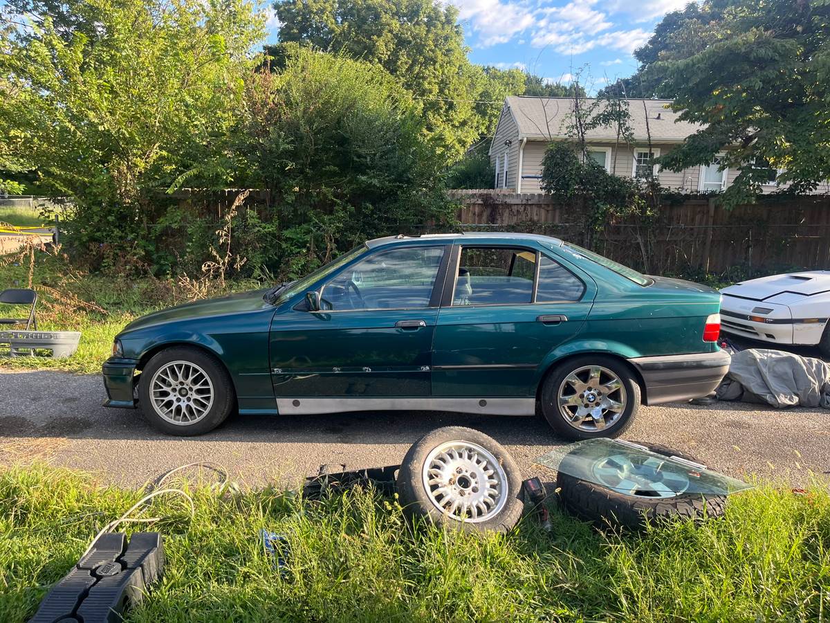 Bmw-325i-1992-green-2