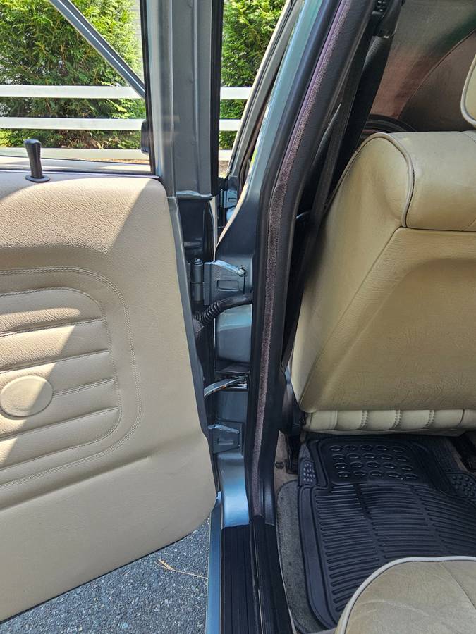 Bmw-325i-e30-1987-blue-9