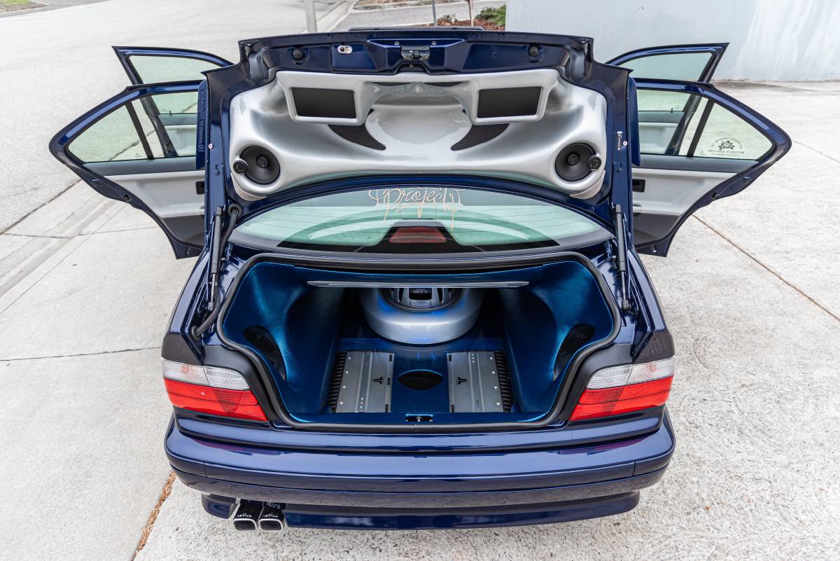 Bmw-325i-sedan-1995-10