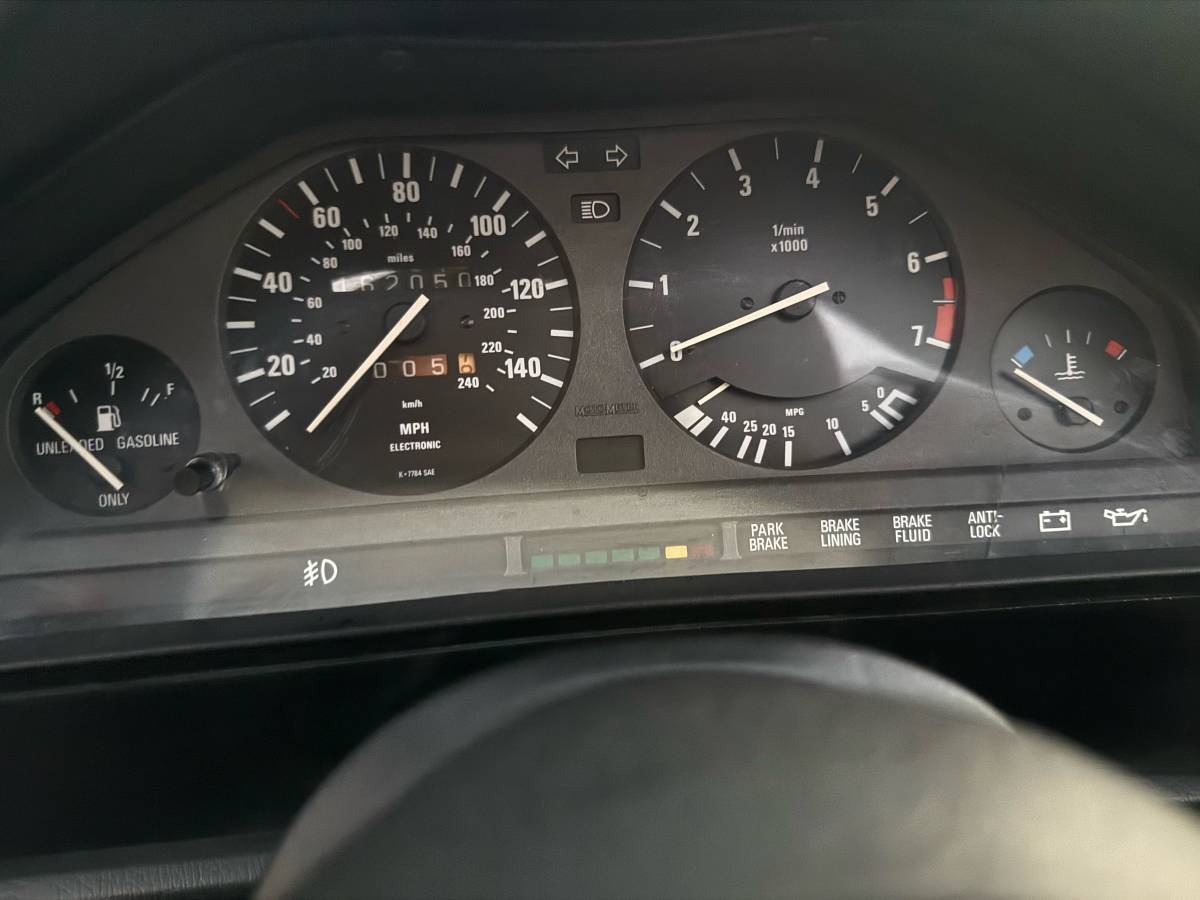 Bmw-325ic-e30-1988-black-17