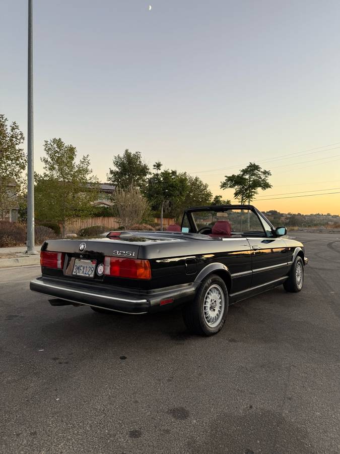 Bmw-325ic-e30-1988-black-4
