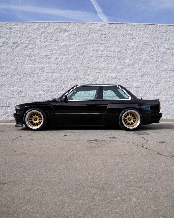 Bmw-325is-1987-black-1