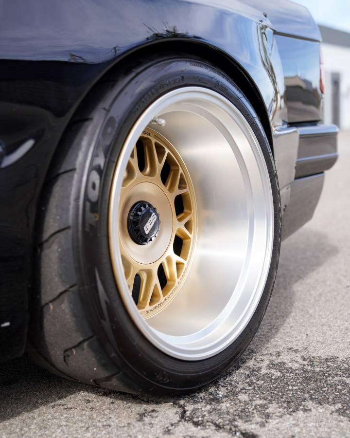 Bmw-325is-1987-black-13