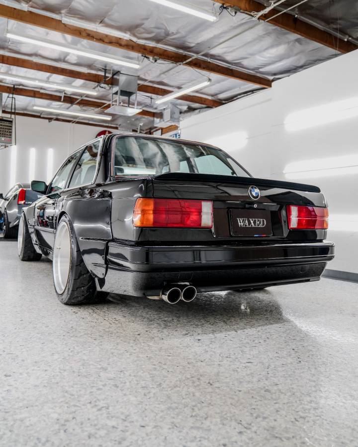 Bmw-325is-1987-black-16