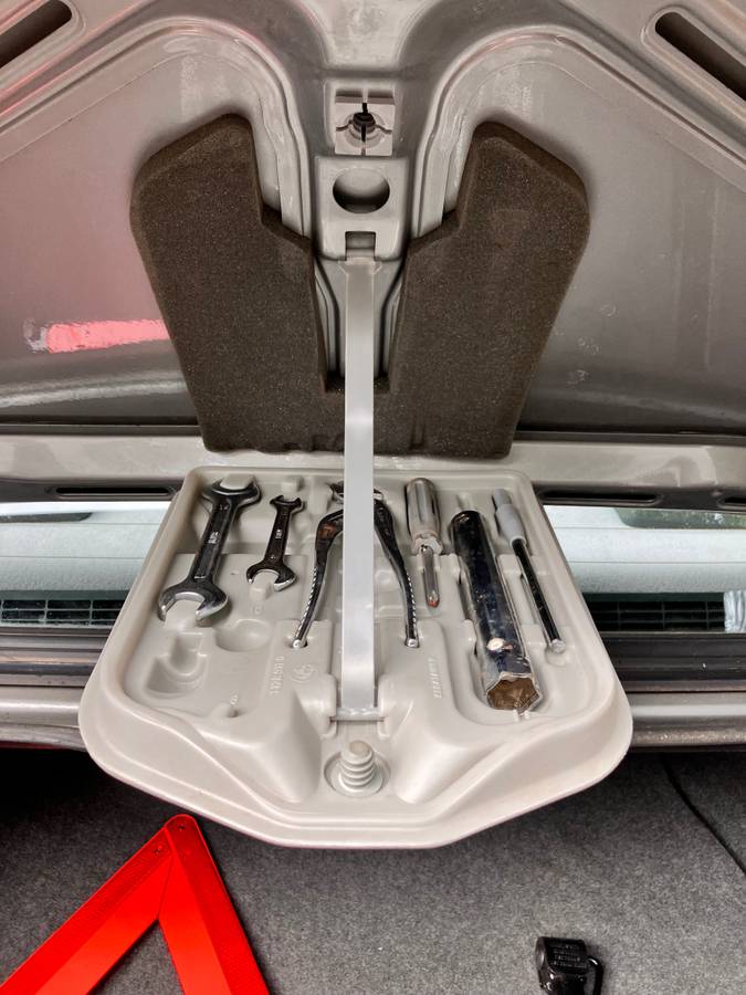 Bmw-325ix-1989-grey-5