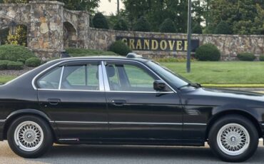 Bmw-5-series-535i-1992-black-1