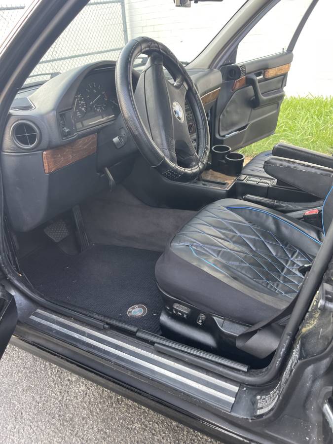 Bmw-5-series-535i-1992-black-2