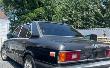 Bmw-528i-1981-grey-7