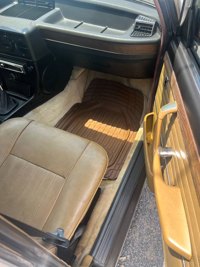 Bmw-528i-1981-grey-9