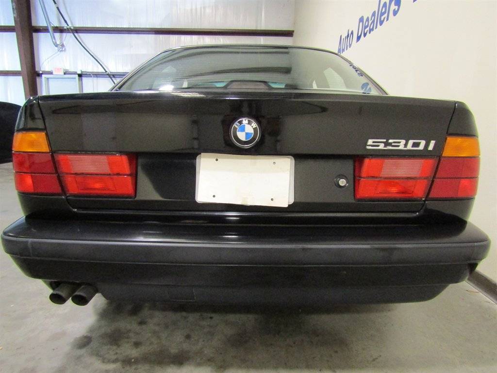 Bmw-530i-1994-black-11