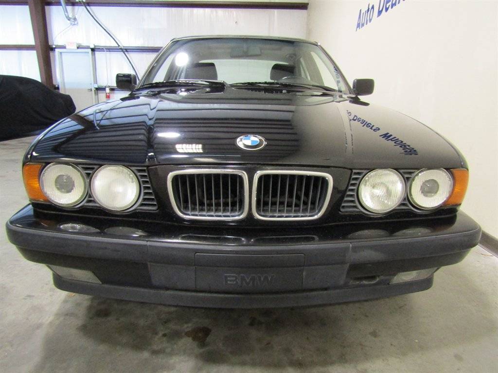 Bmw-530i-1994-black-2