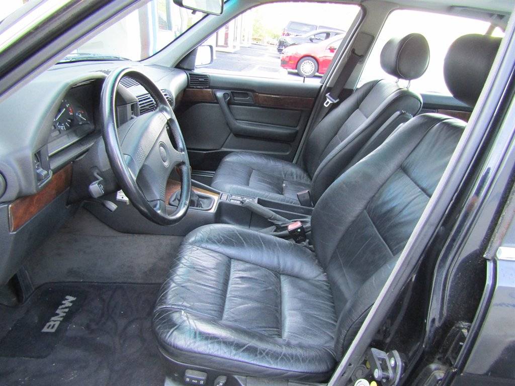 Bmw-530i-1994-black-3