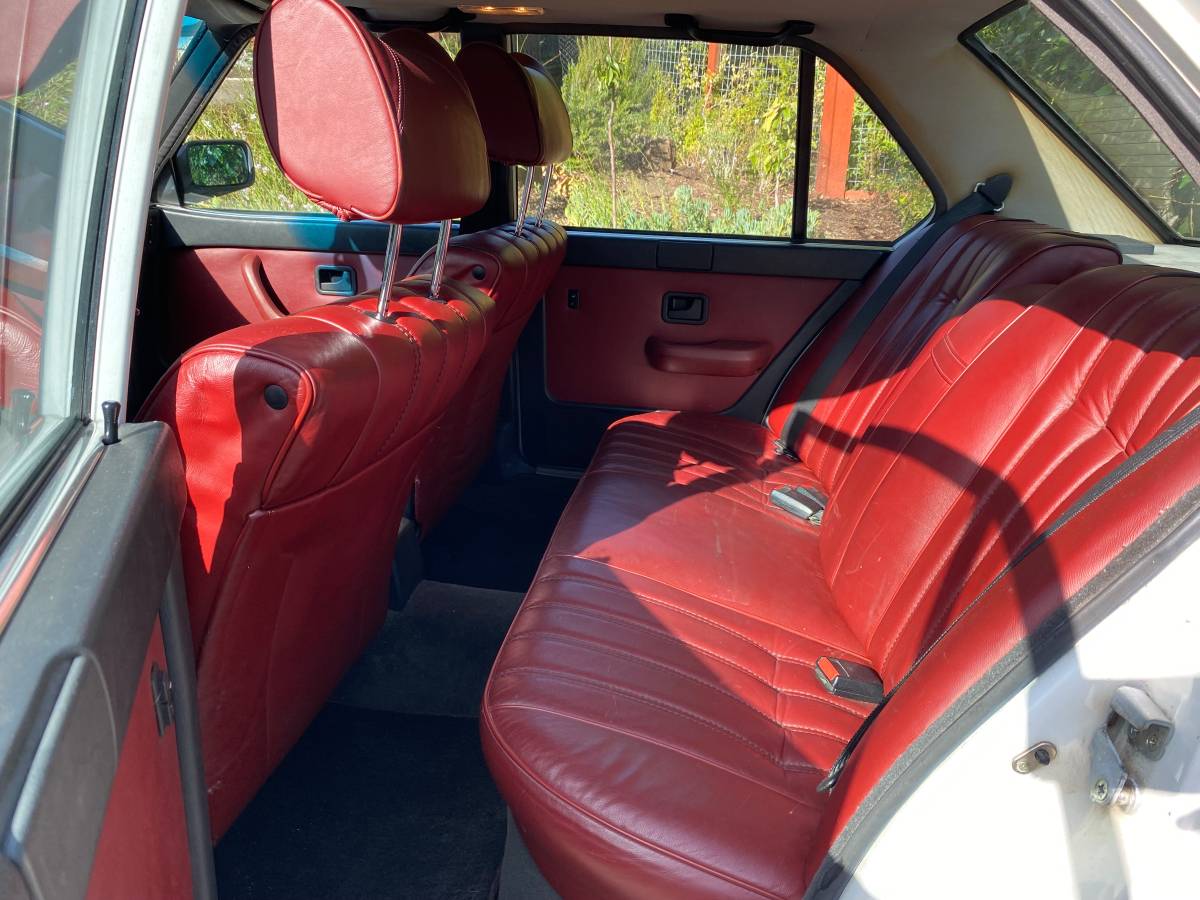 Bmw-533i-1983-11