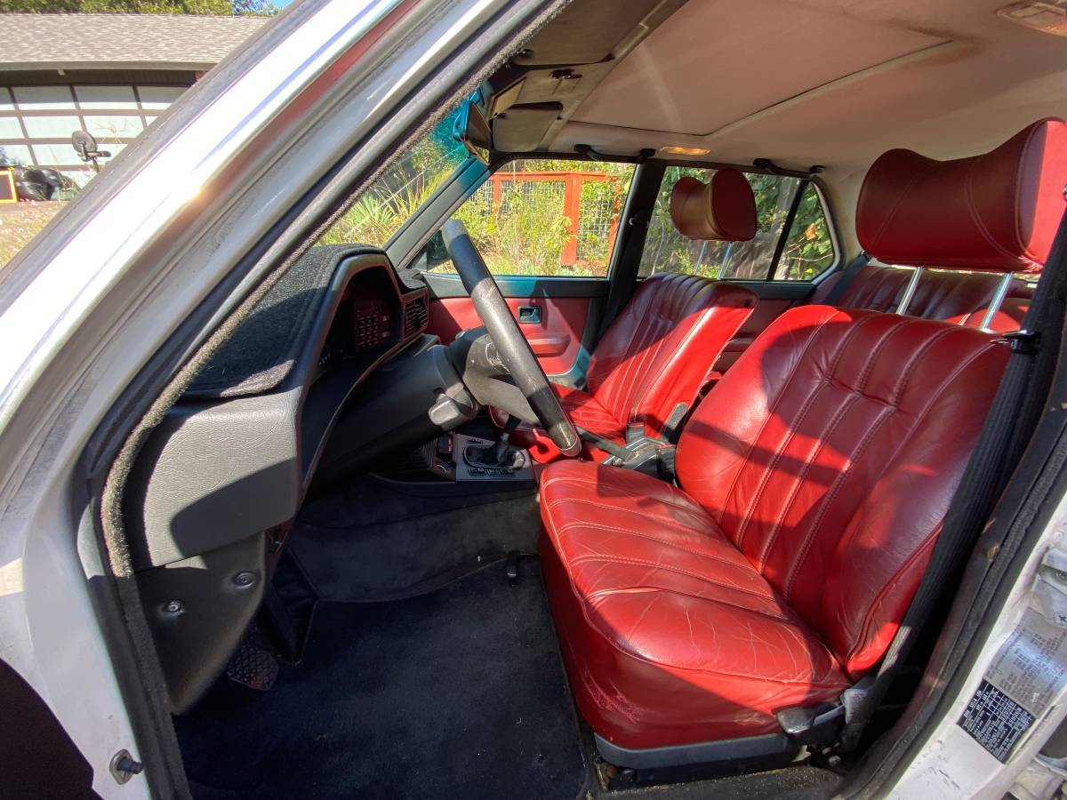 Bmw-533i-1983-8
