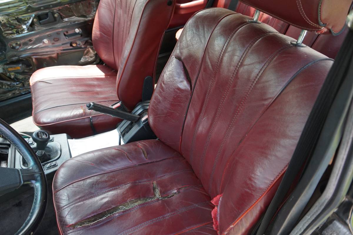 Bmw-533i-1983-black-12