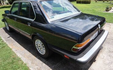 Bmw-533i-1983-black-2