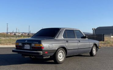 Bmw-535i-1986-blue-1