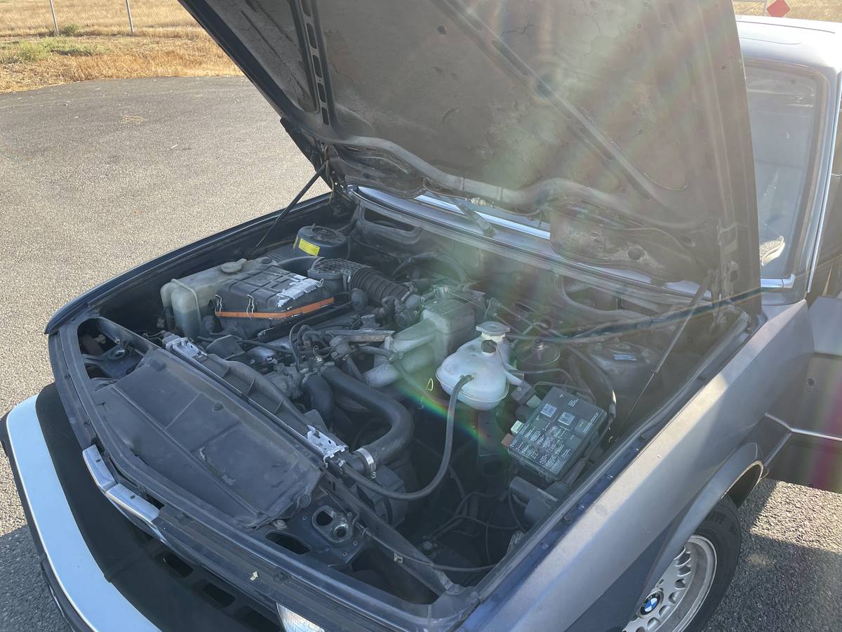Bmw-535i-1986-blue-20