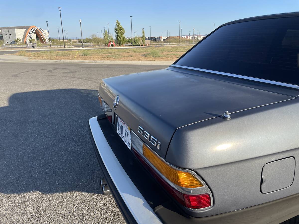 Bmw-535i-1986-blue-7