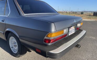 Bmw-535i-1986-blue-9