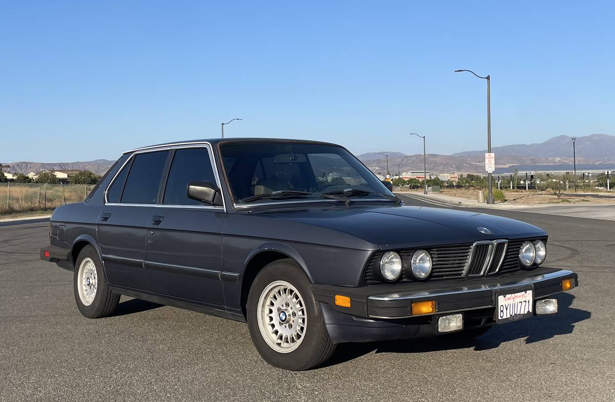 Bmw-535i-1986-blue