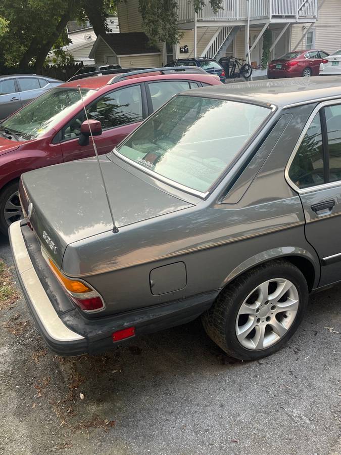 Bmw-535i-1988-grey-5