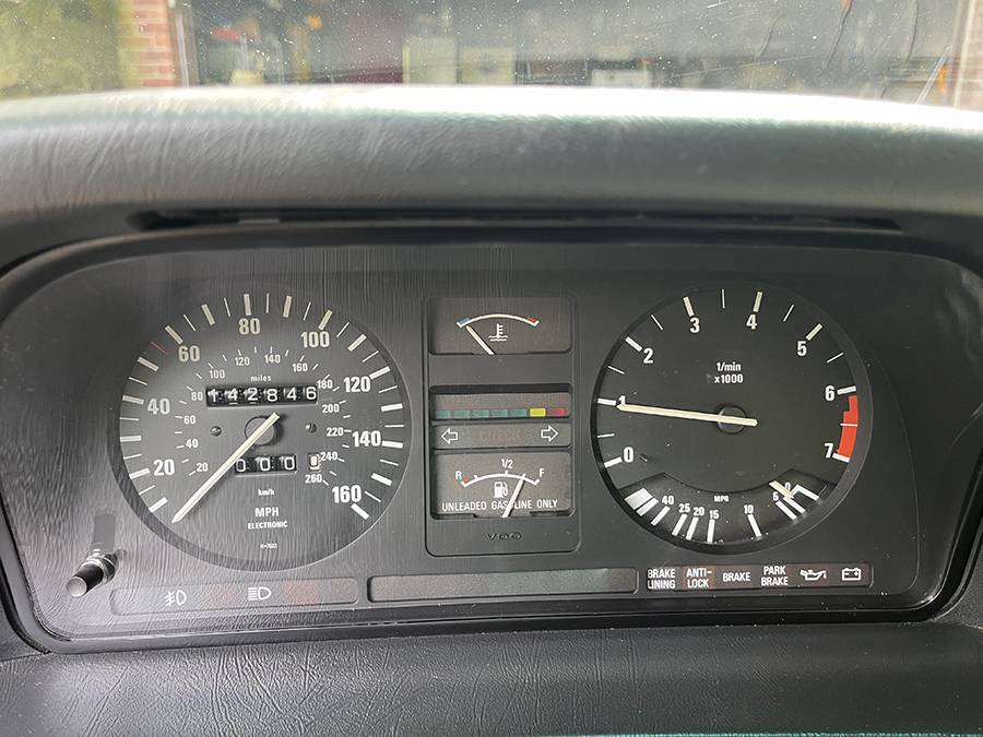 Bmw-535i-1988-white-10