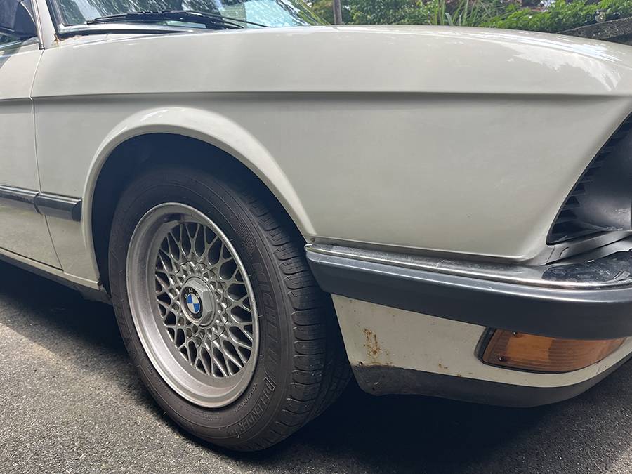 Bmw-535i-1988-white-20