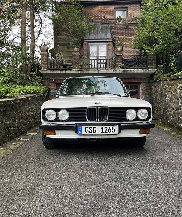 Bmw-535i-1988-white-6
