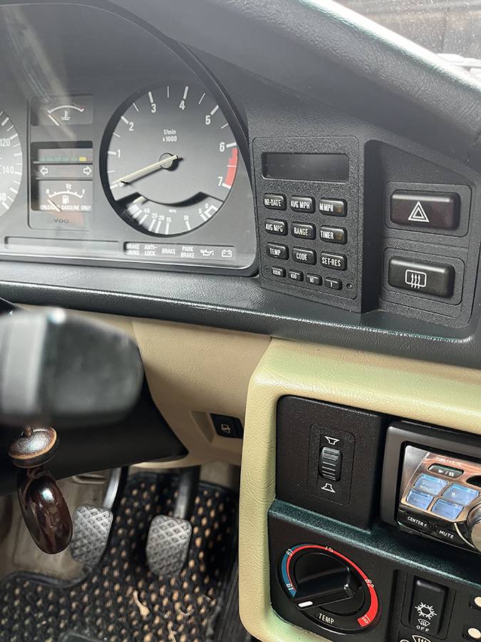 Bmw-535i-1988-white-9