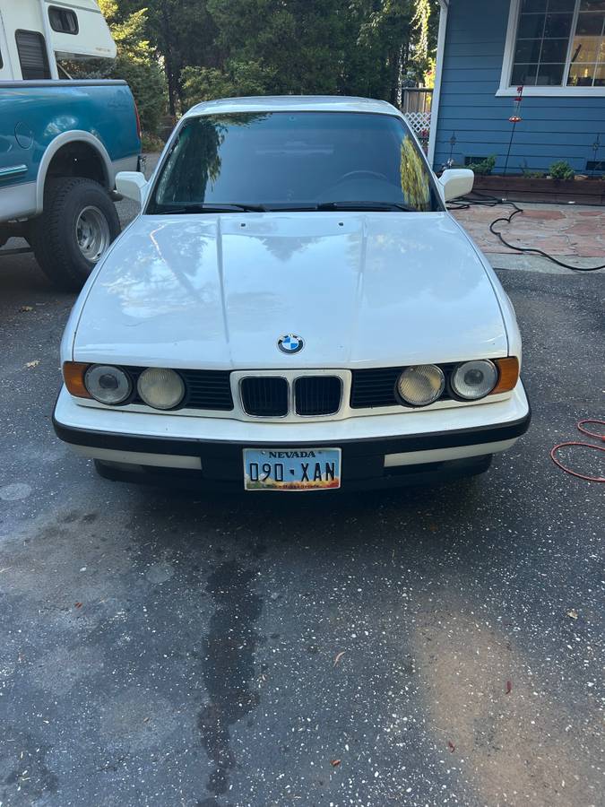Bmw-535i-1990-white-2