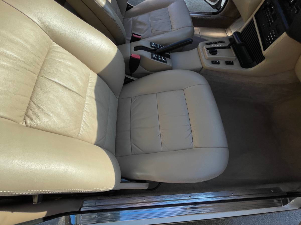 Bmw-635-csi-1988-white-18