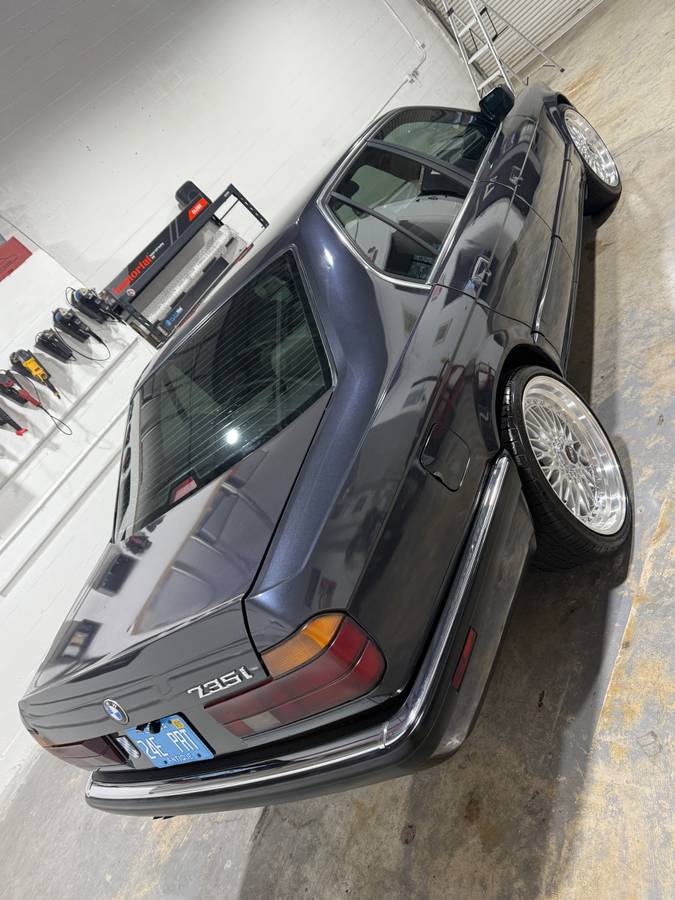 Bmw-735-1992-grey-1
