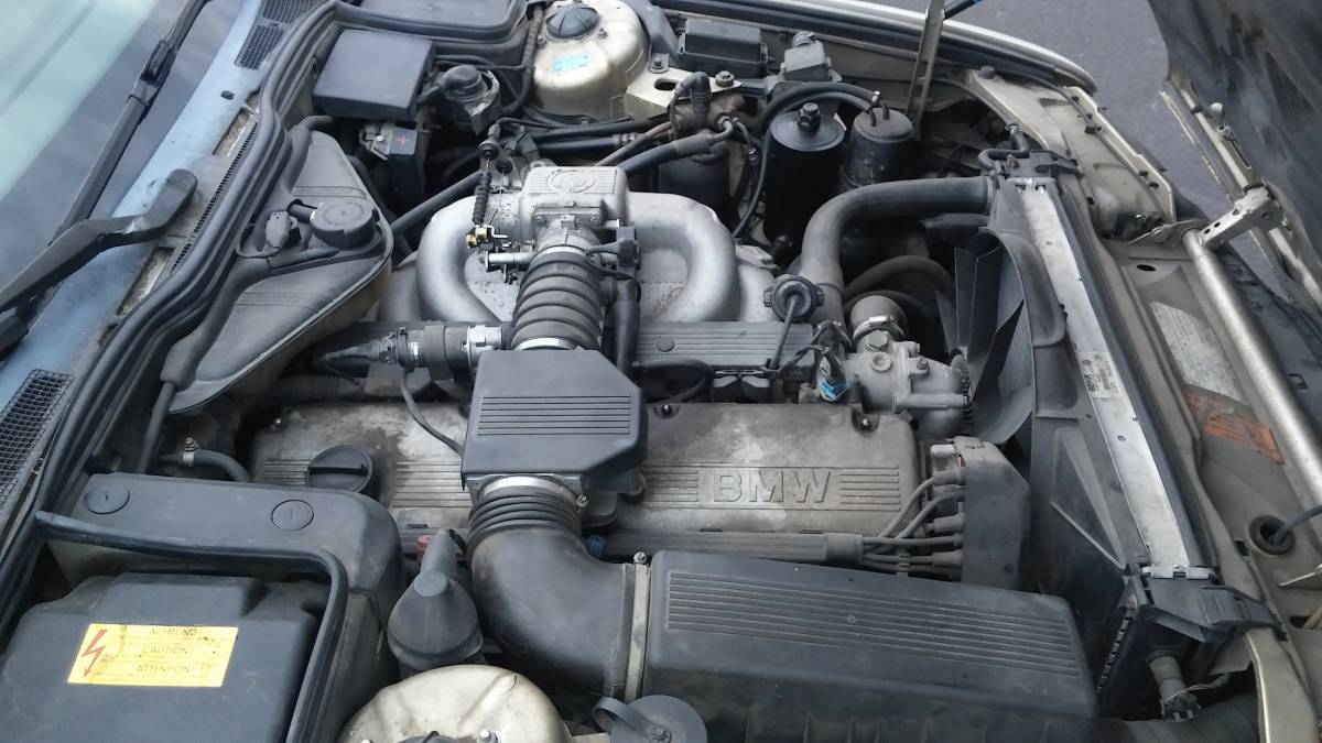Bmw-735i-1988-brown-1