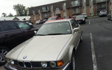 Bmw-735i-1989-custom-1