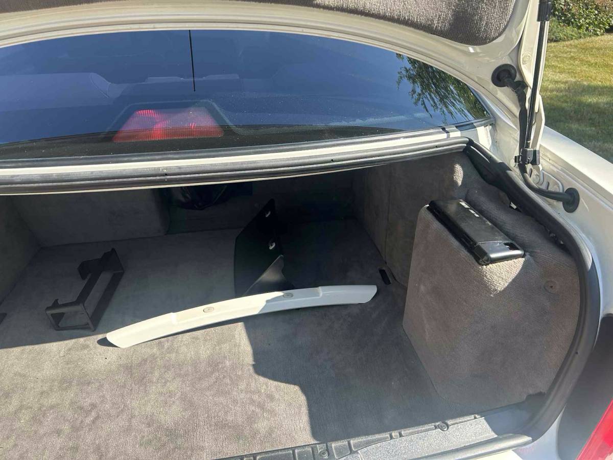 Bmw-8-series-850ci-v12-1993-white-7