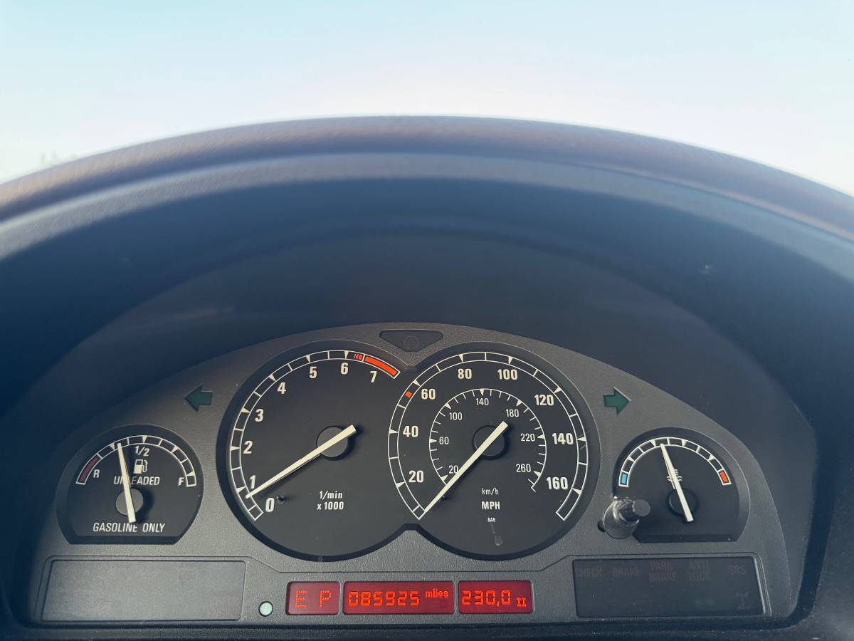 Bmw-840ci-1994-black-9