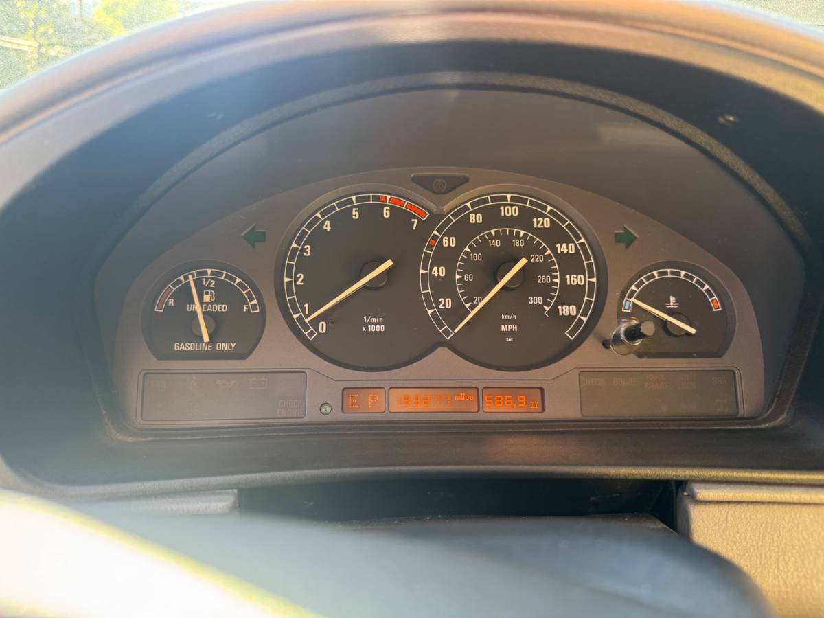 Bmw-850-1993-blue-14