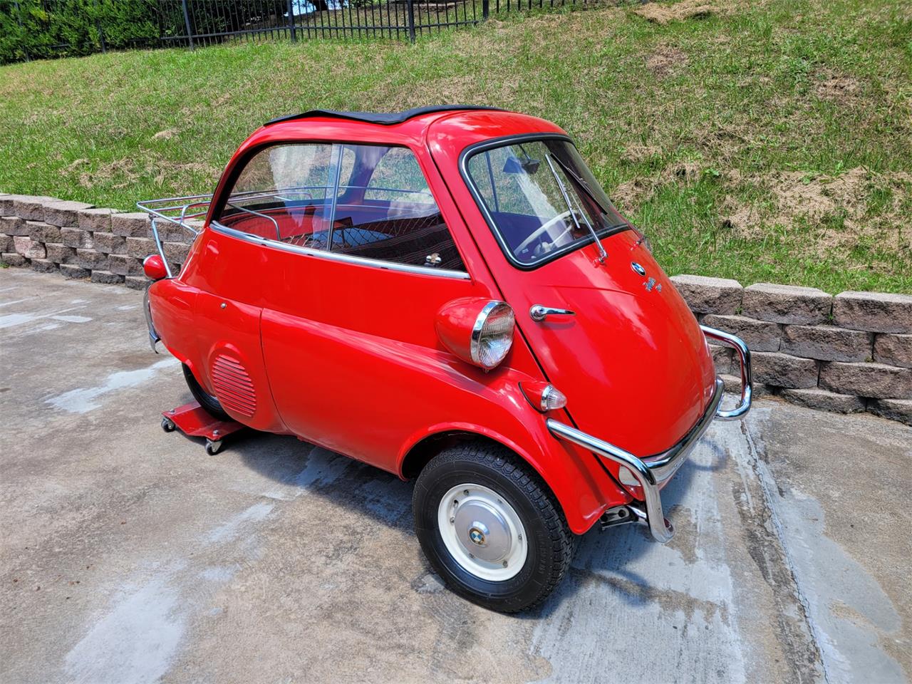 Bmw-Isetta-1958-Red-Plaid-3