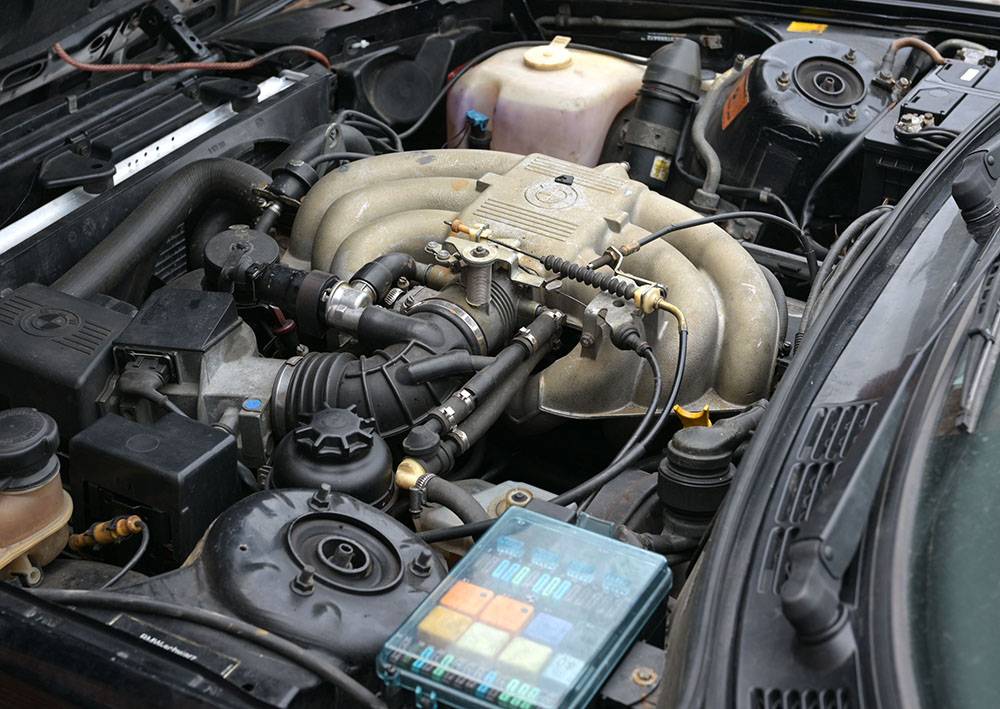Bmw-e30-1988-black-12