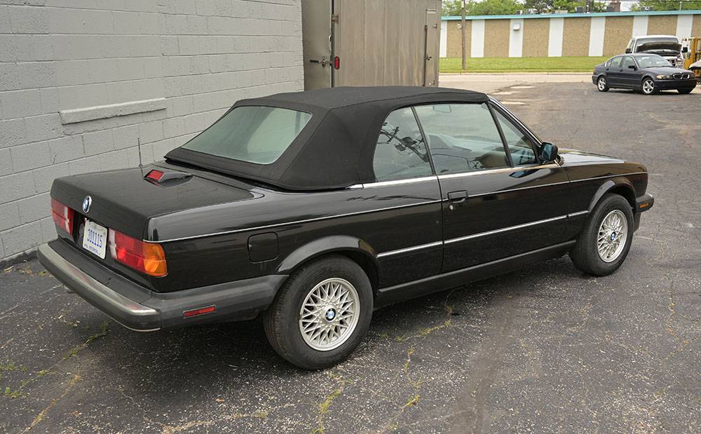 Bmw-e30-1988-black-4