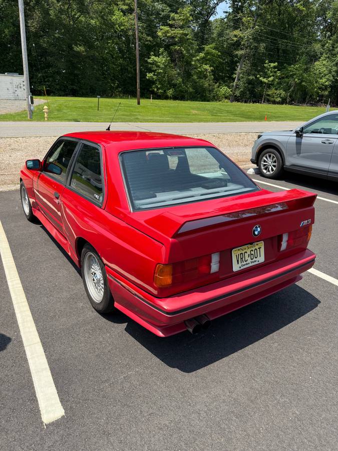 Bmw-m3-1989-red-2