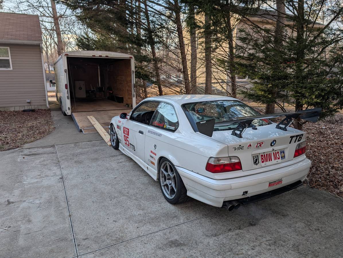 Bmw-m3-coupe-1995-white-17