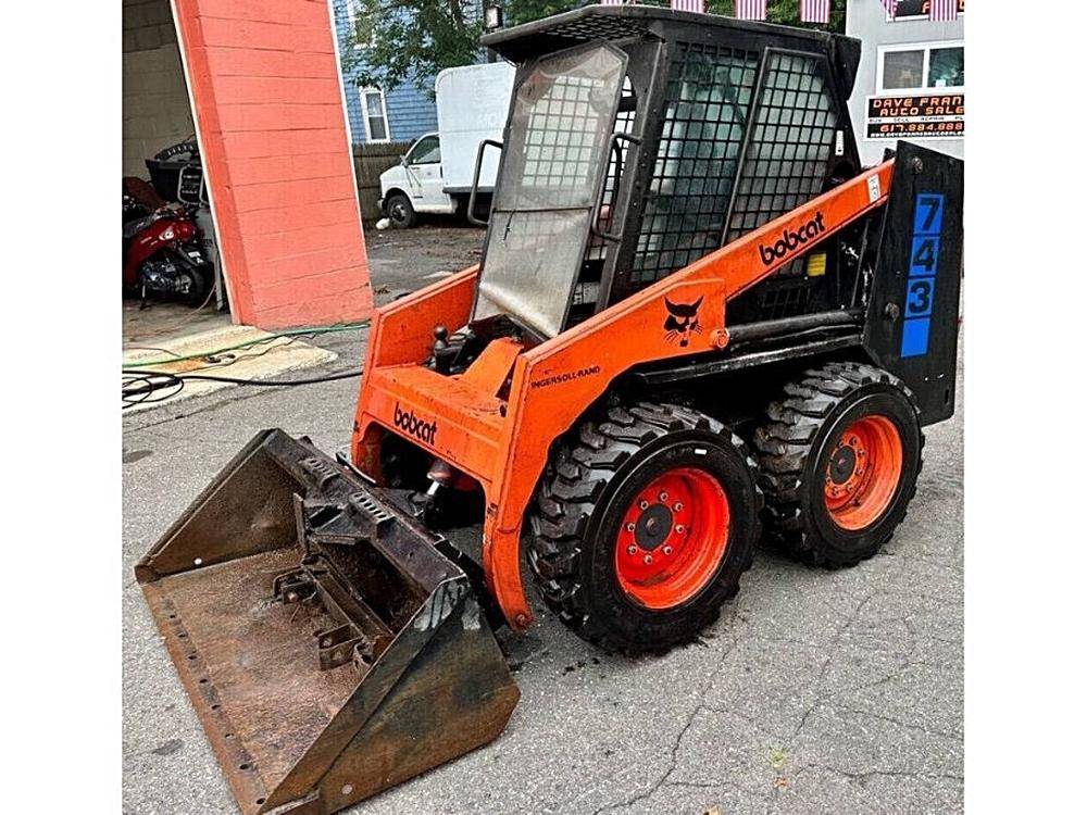 Bobcat-743-743-1987-black-13