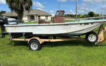 Boston-whaler-1964-white-3