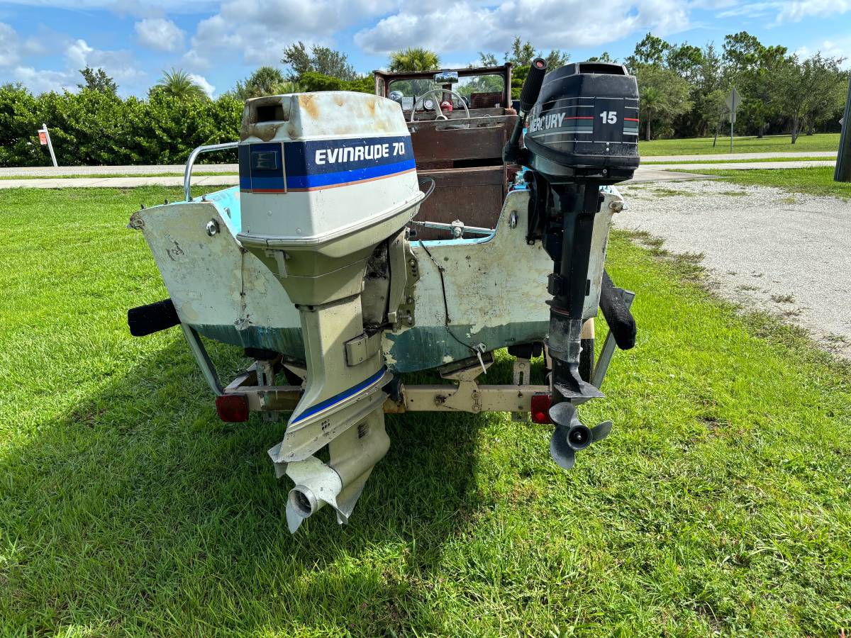 Boston-whaler-1964-white-7