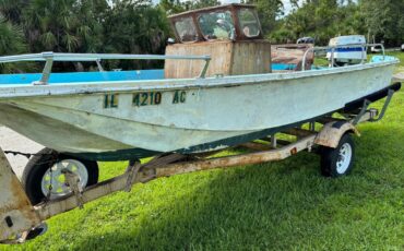 Boston-whaler-1964-white-8