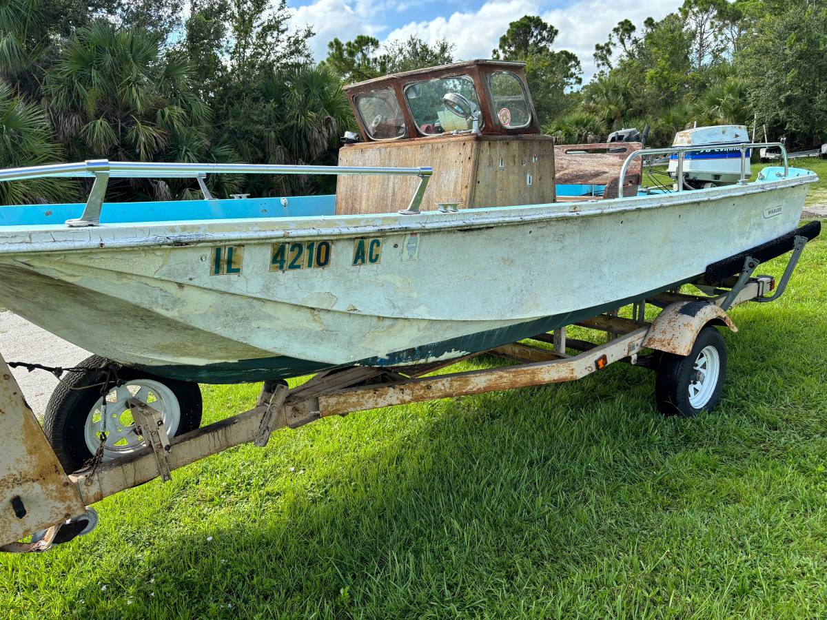 Boston-whaler-1964-white-8