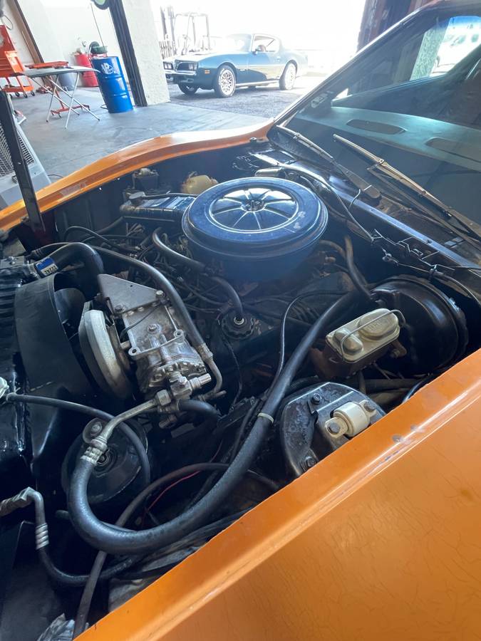 Bricklin-sv-1-1975-orange-4