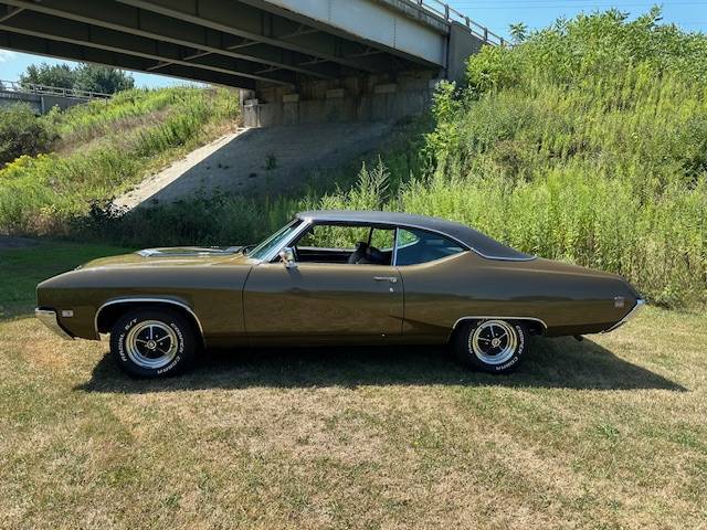 Buick-1969-green-4